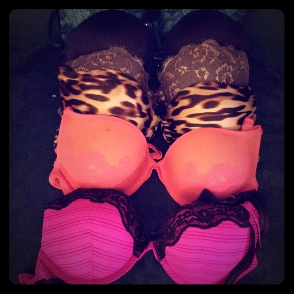 Bra 32-34B